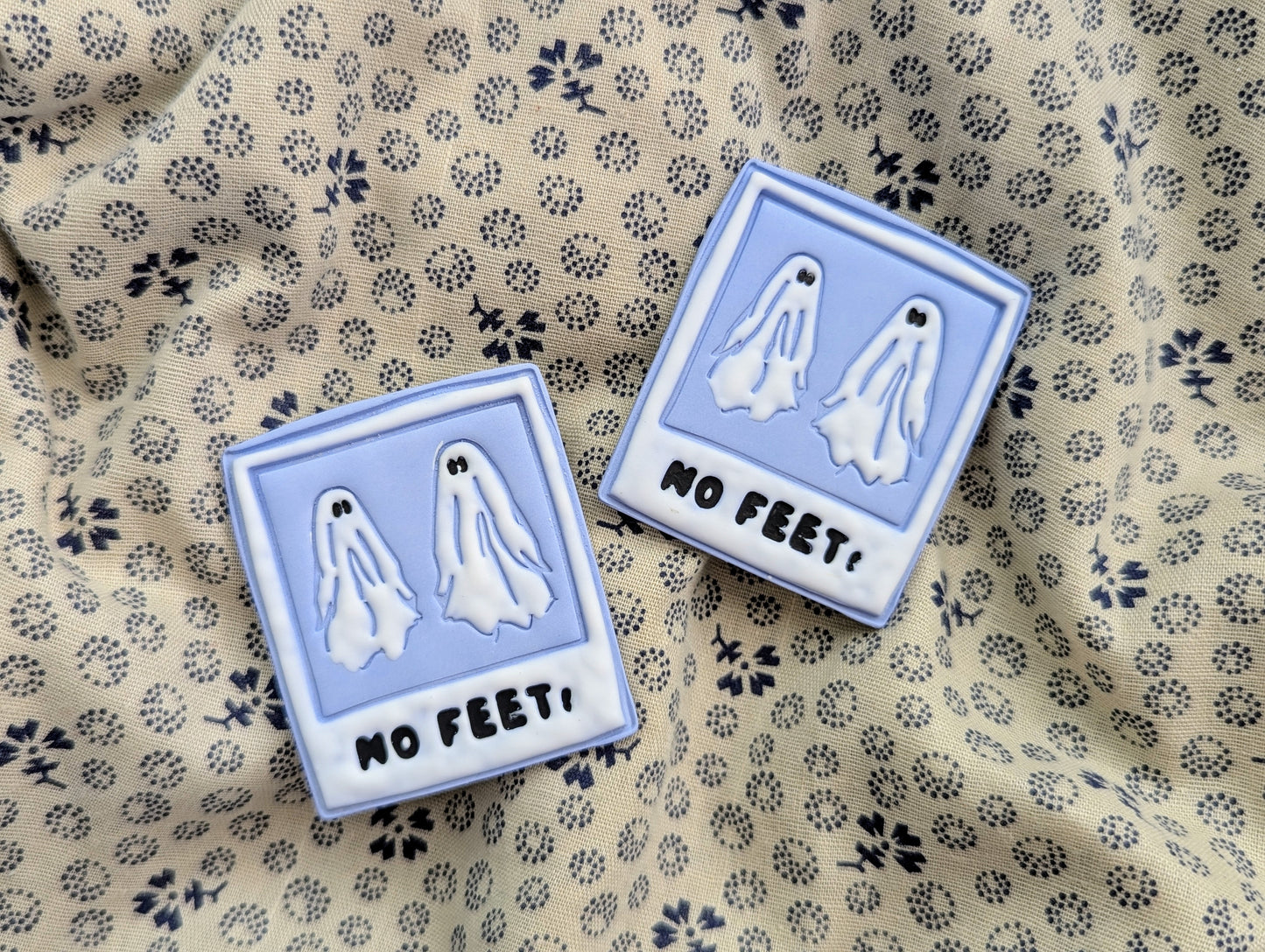 No Feet! Pin