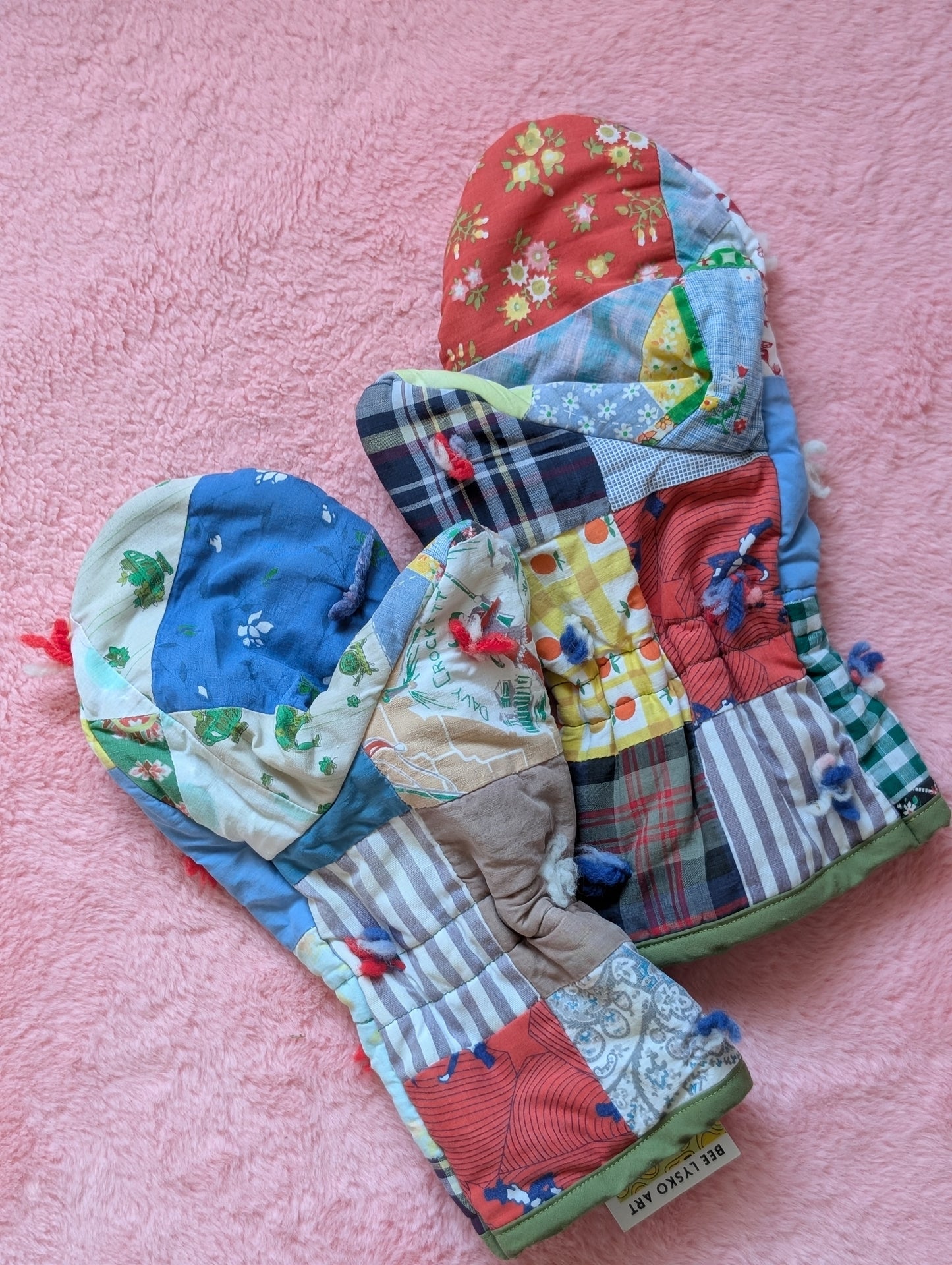 Madison Mittens
