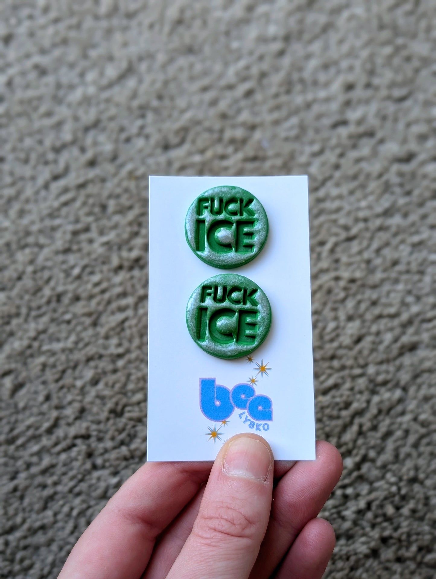 🔥🧊 Studs - Sparkly Green