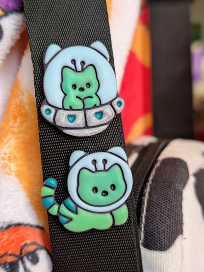 Extrapurrestrial Pin Set