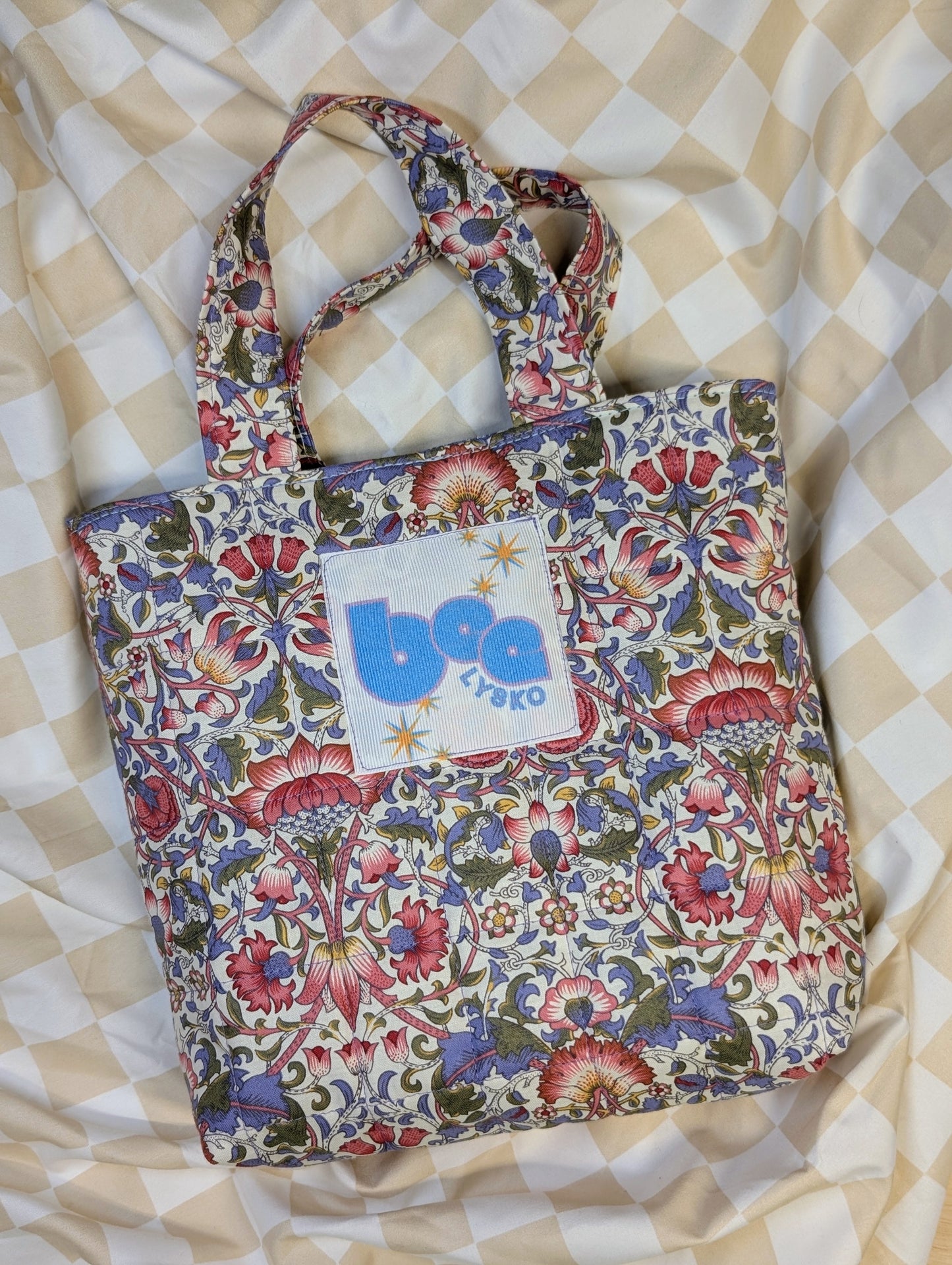 EAT THE RICH - Quilted Handbag