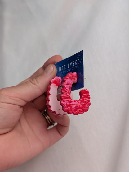 Scalloped Hoops - Red Swirls