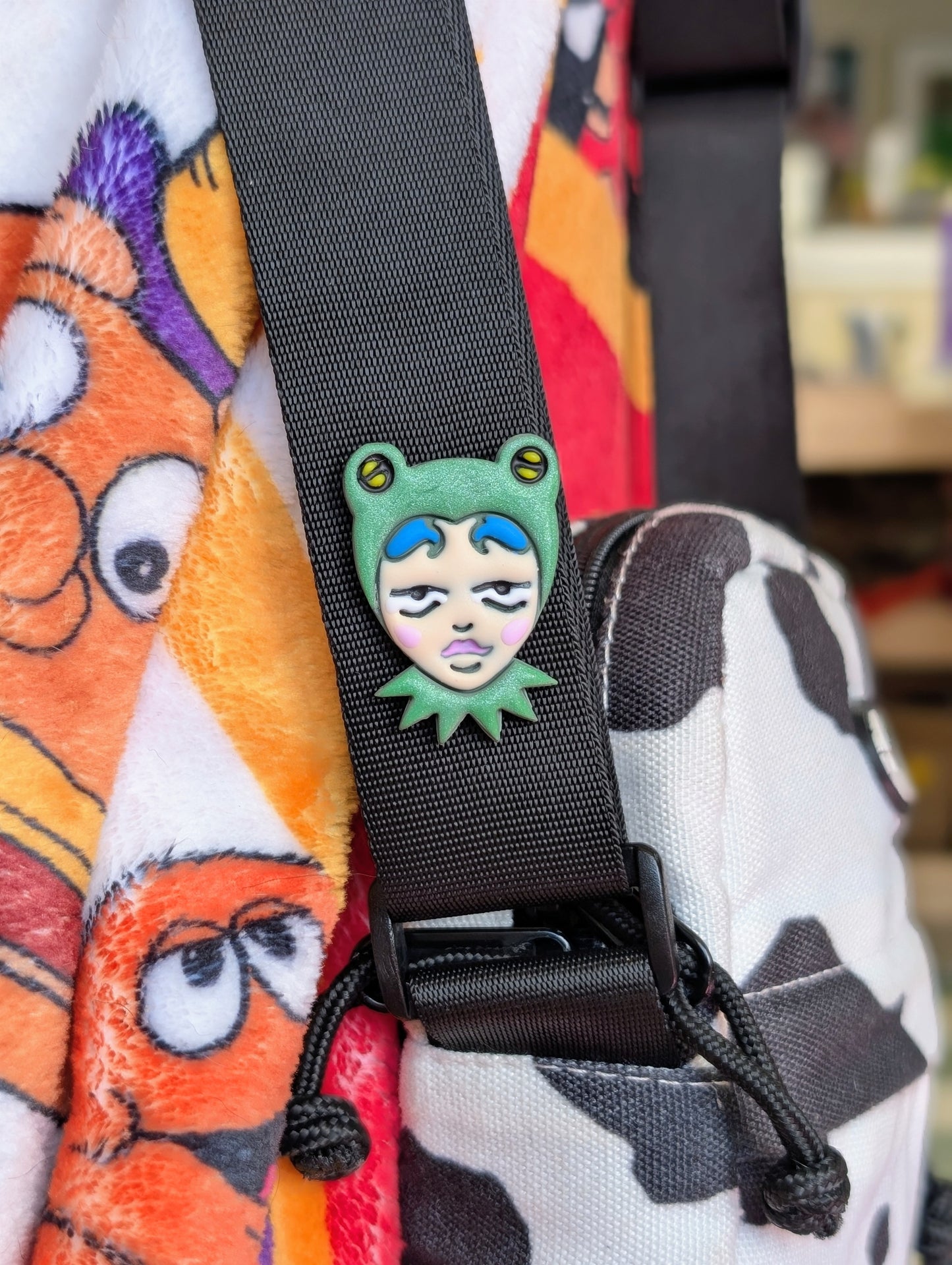 Feeling Froggy Pin - Blue Hair